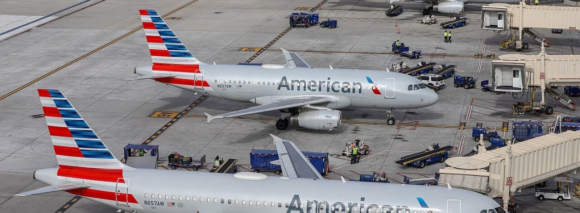 Salida de American Airlines de Bolivia obedece a baja rentabilidad