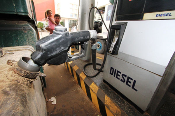 YPFB importa más de 44 millones de litros de diésel para abastecer al país