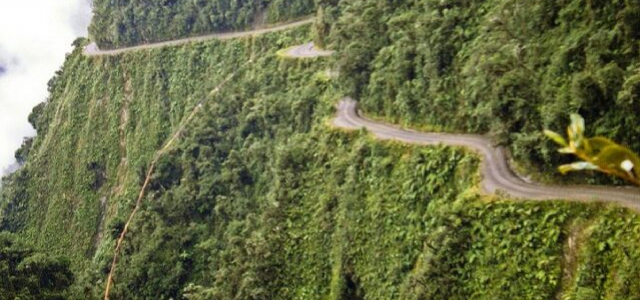 ABC reporta que la carretera a los Yungas de La Paz se encuentra expedita