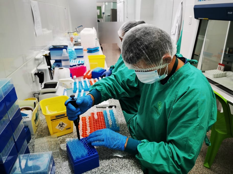 Santa Cruz: Laboratorio de la Gobernación inicia pruebas masivas de antígeno nasal