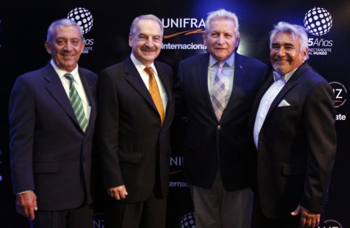 UNIFRANZ celebra 25 años desarrollando talento a nivel nacional