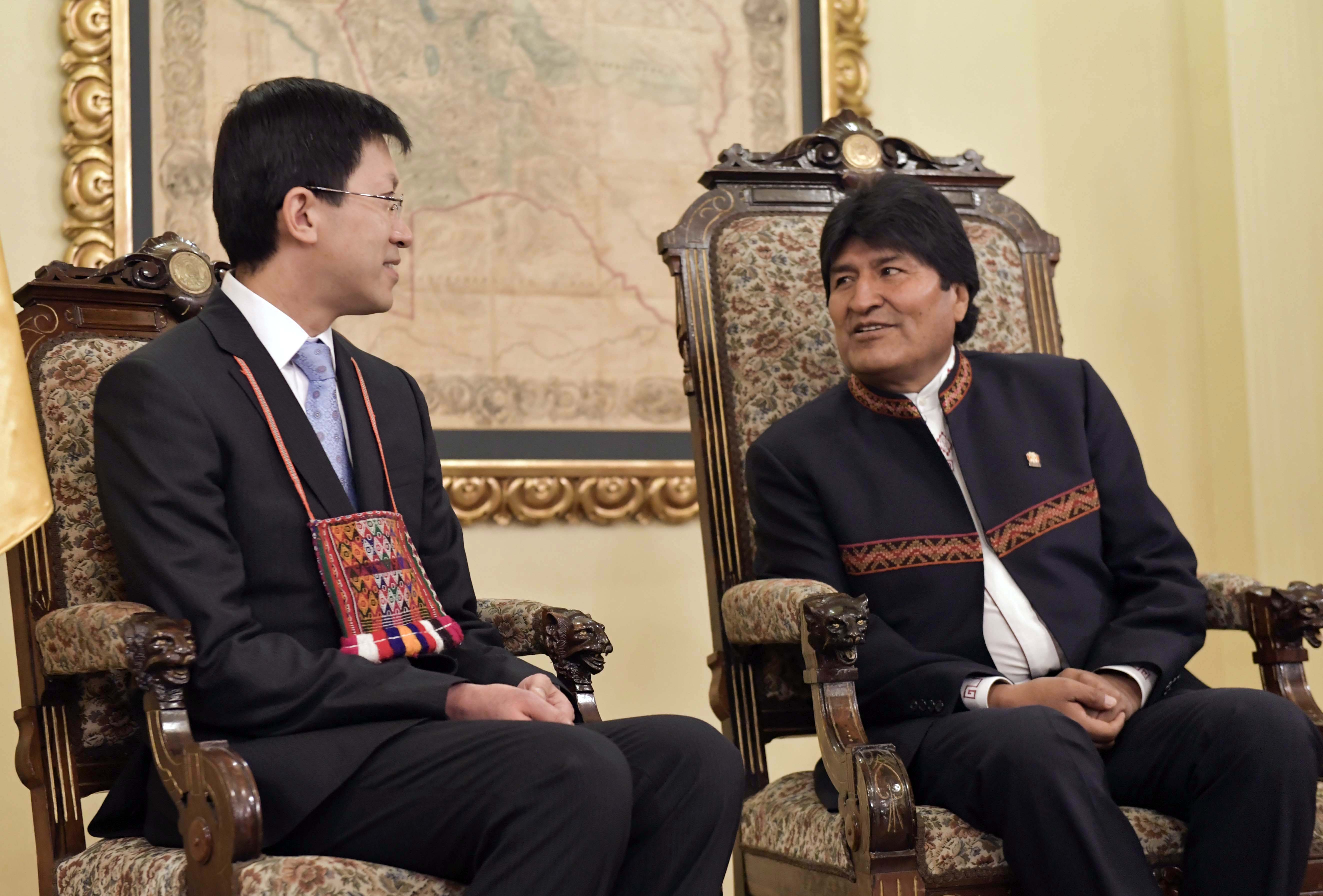 China ratifica decisión de fortalecer relación con Bolivia en todos los terrenos