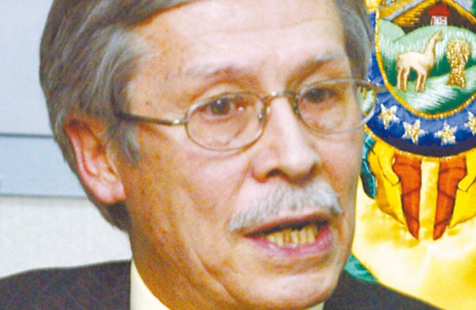 Exministro Torres: dado el fracaso de la exploración en los últimos 12 años, no hay posibilidad de revertir el déficit de gas durante los próximos 10 años