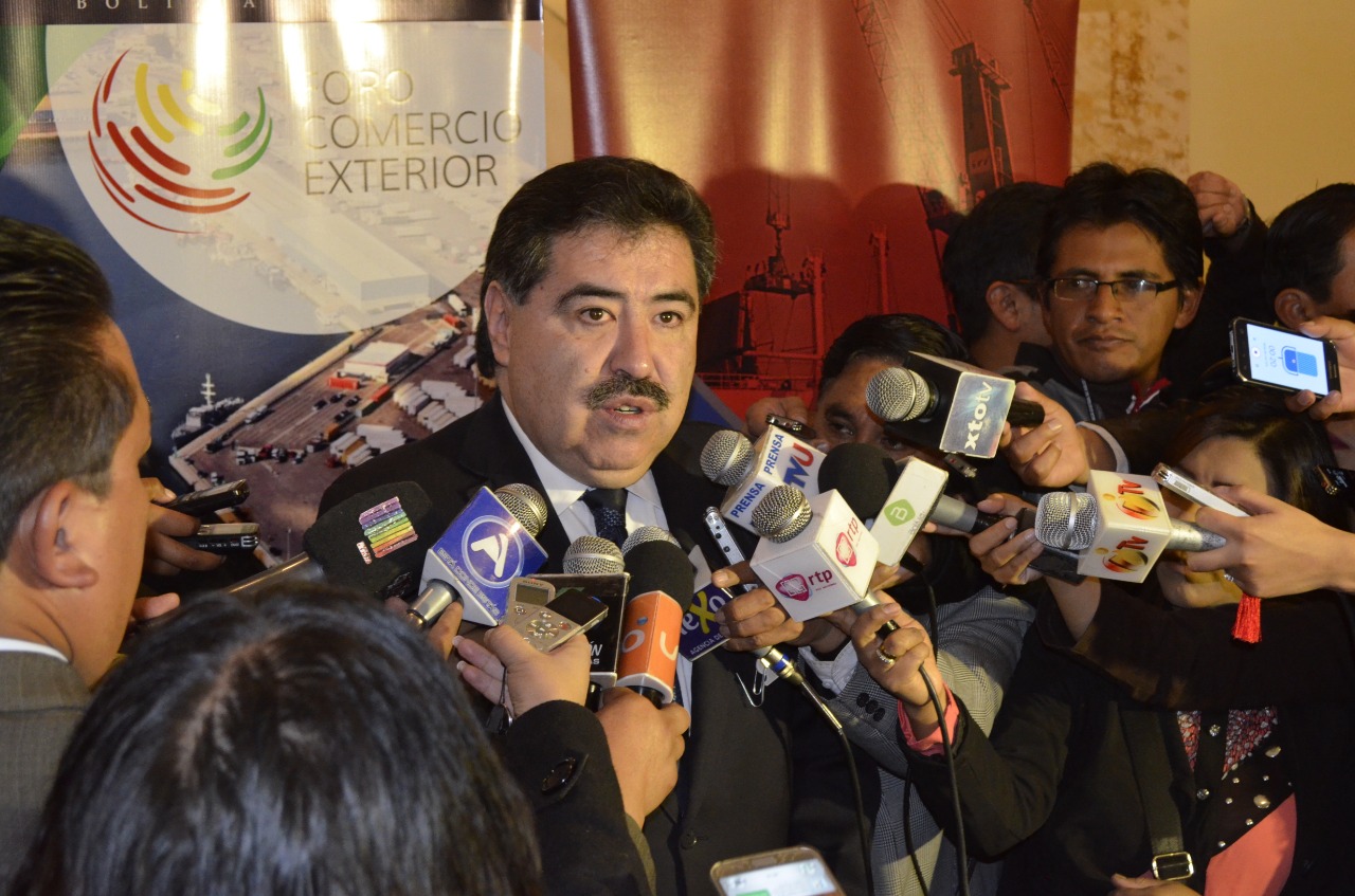 Presidente Cámara Nacional de Comercio de Bolivia, Marco Antonio Salinas y empresarios del Beni acordaron trabajar en una estrategia para impulsar hidrovía Mamoré-Madeira
