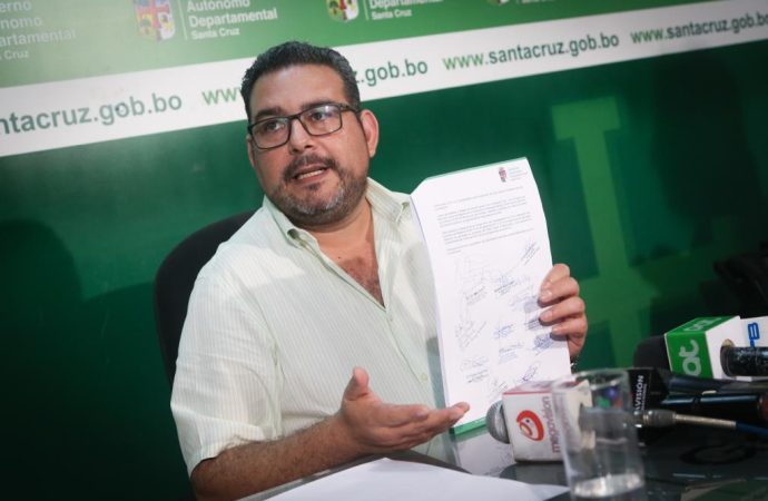 Gobernación convoca a Amdecruz a luchar por un Pacto Fiscal justo