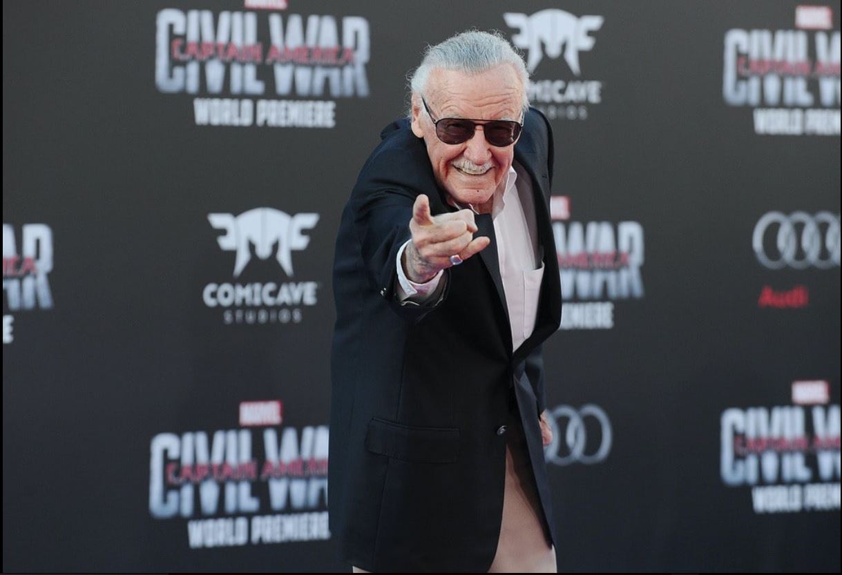 Stan Lee, superhéroe de Marvel Comics, muere a los 95 años