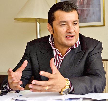 Jhonny Fernández cuestiona manejo financiero del alcalde de Santa Cruz de la Sierra