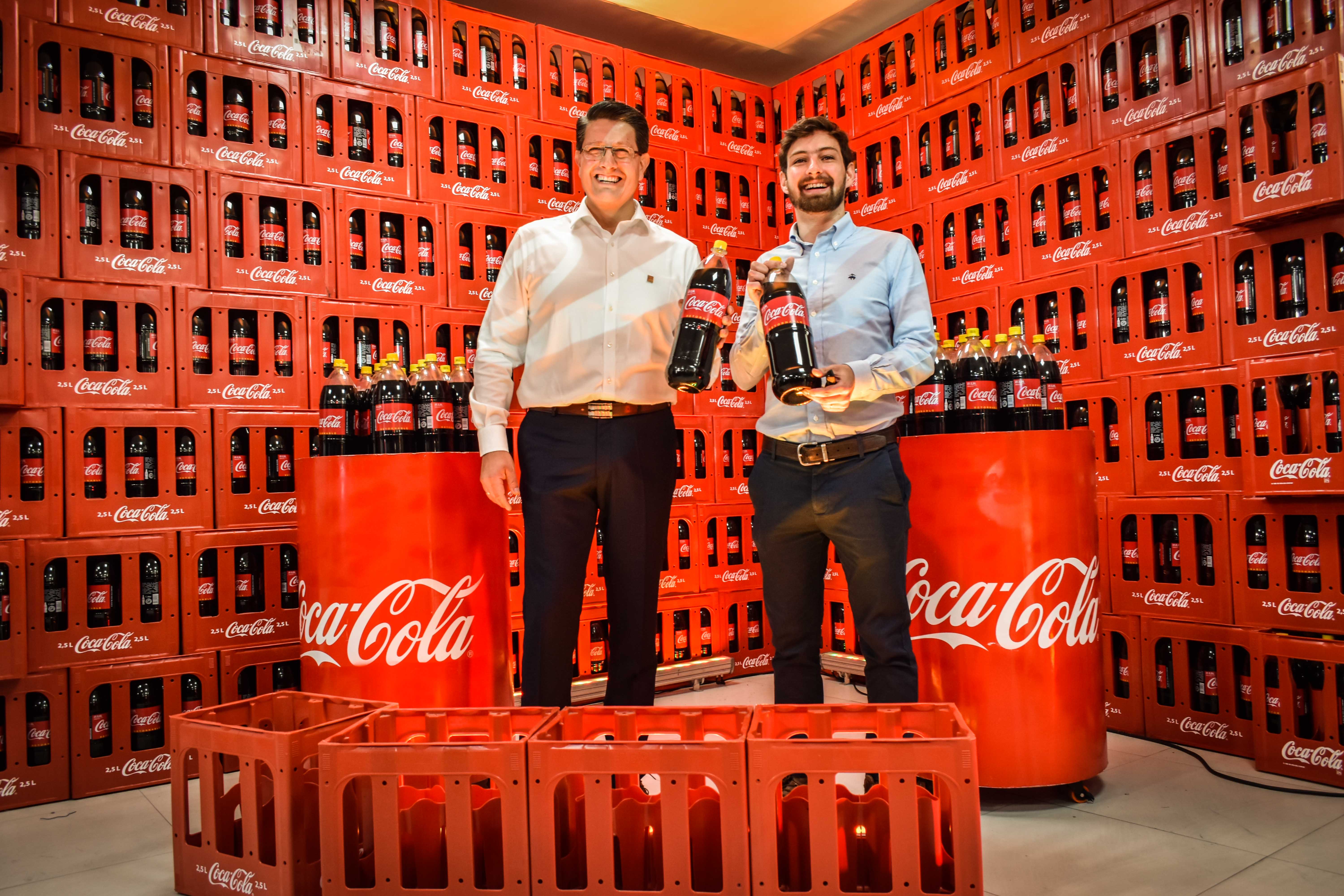 Coca-Cola presenta en Bolivia la nueva retornable de 2.5 litros