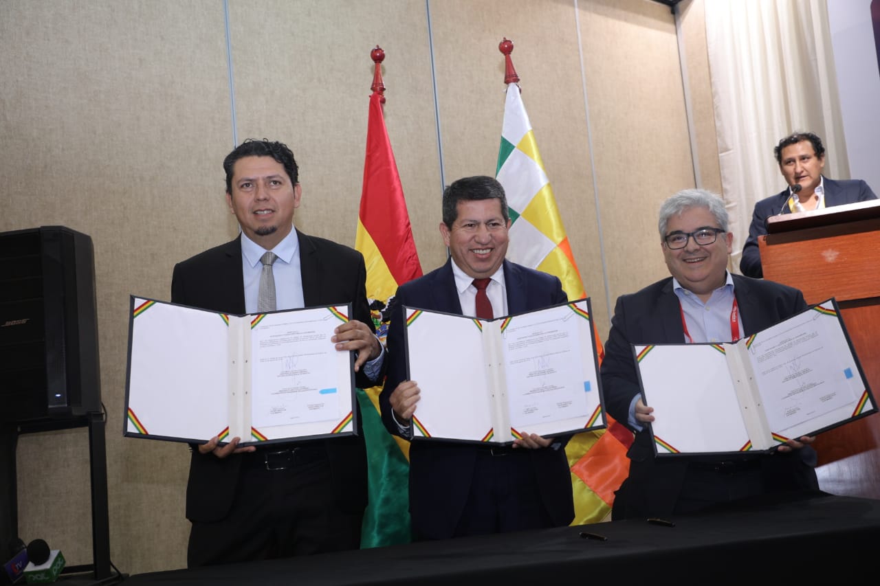 YPFB y COPAGAZ firman contrato de compra-venta de GLP hasta 72.000 toneladas por año
