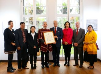 Fundación Cultural del BCB recibe reconocimiento de España