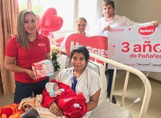 Los tres primeros bebés nacidos este año recibirán una dotación de pañales por tres años