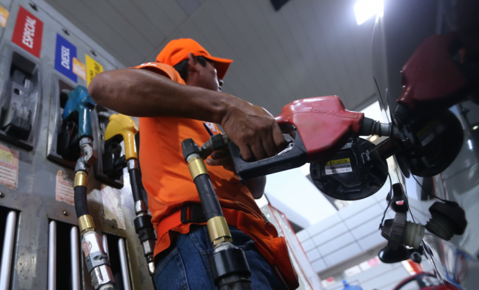 Importación de combustibles y lubricantes cae en 54% en el primer trimestre de 2020