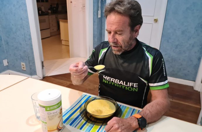 Herbalife Nutrition lanza Nutri Soup, sopa sabor pollo con vegetales, en Bolivia