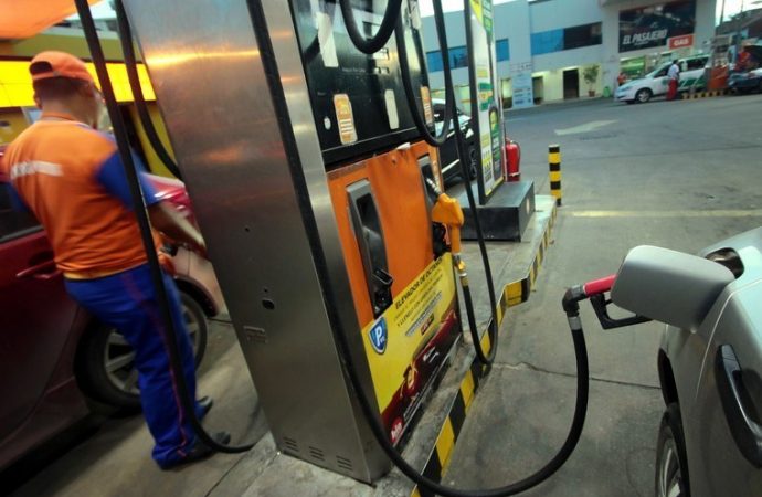YPFB reporta que hay «absoluta normalidad» en el suministro de carburantes en La Paz