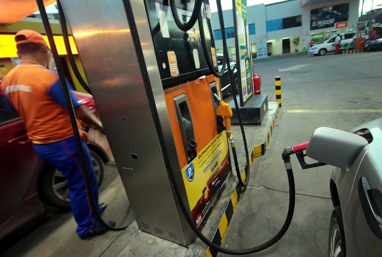 YPFB reporta que hay «absoluta normalidad» en el suministro de carburantes en La Paz