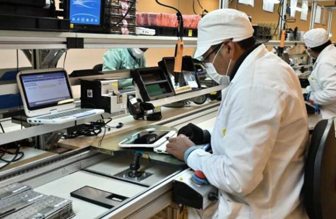 Empresa Quipus dotará de computadoras a municipios con el 50% de financiamiento estatal