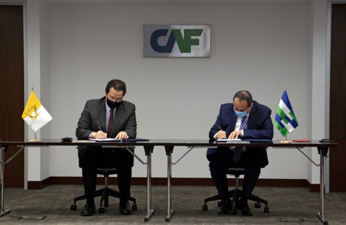 CAF y universidades católicas de Bolivia, Chile y Perú trabajarán en conjunto para fortalecer sus zonas fronterizas