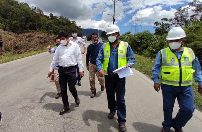 Ministro de Obras Públicas entrega Bs 4,7 millones para el mantenimiento de la vía Cochabamba – Santa Cruz