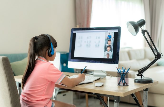 Tigo desarrolla habilidades digitales en colegios del país