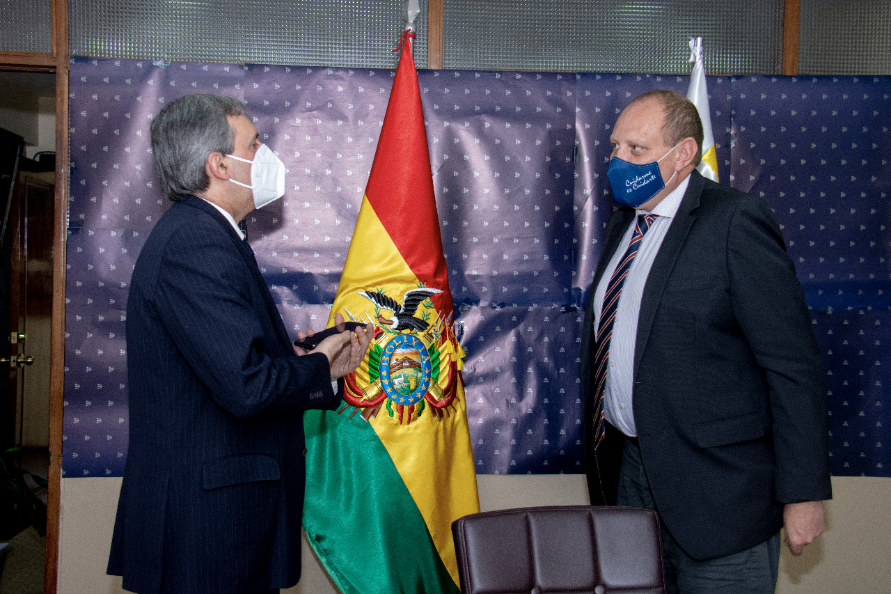 Bolivia y Uruguay acuerdan plan para dinamizar el área económico – comercial