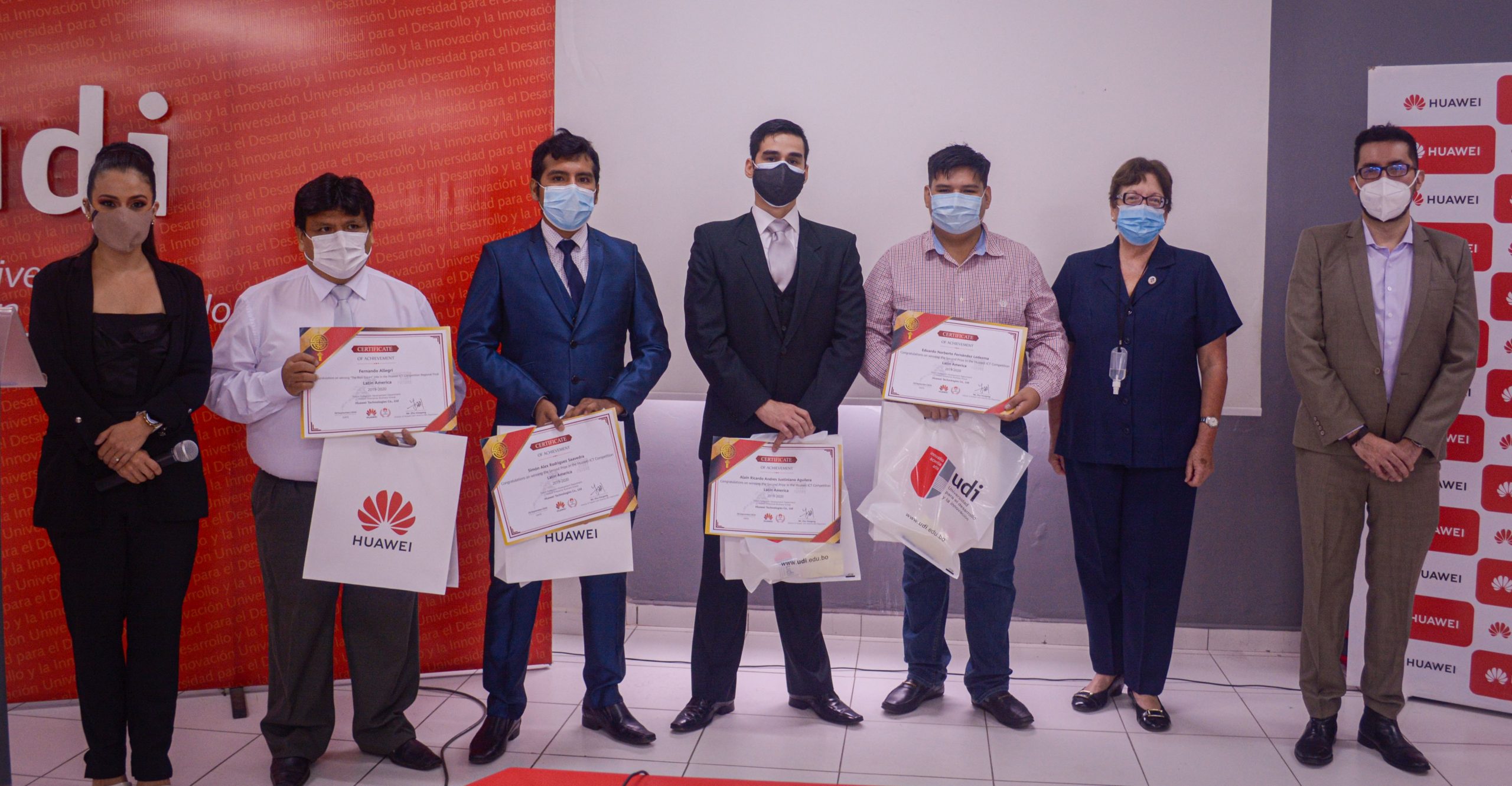 Tres jóvenes bolivianos llegaron a la final en el concurso de Huawei ICT Competition 2020