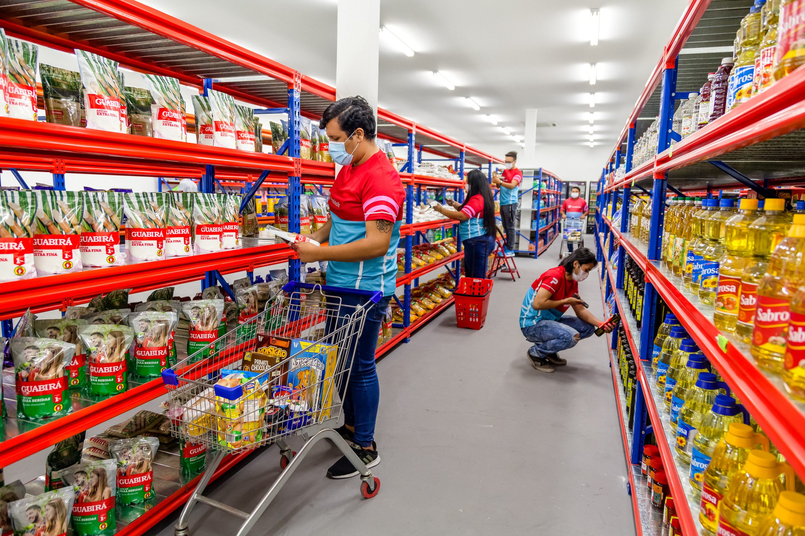 PedidosYa ofrece más de 200 productos de supermercado a mitad de precio