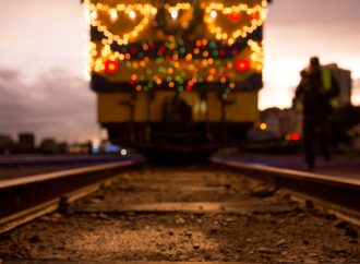 Ferroviaria Andina lanza el “Tren Navideño” para verlo en 4 ciudades.