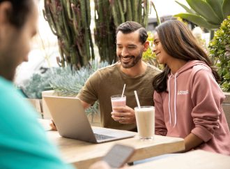 LAS PEQUEÑAS EMPRESAS PUEDEN ARRANCAR EL NUEVO AÑO CON OPTIMISMO, AUN FRENTE A LA ADVERSIDAD. AQUÍ EXPLICAMOS CÓMO. Por John DeSimone, Presidente, Herbalife Nutrition.