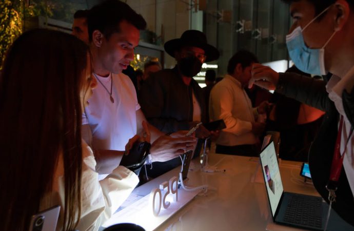 La leyenda llega a Bolivia: HUAWEI P50 Pro el nuevo smartphone insignia.