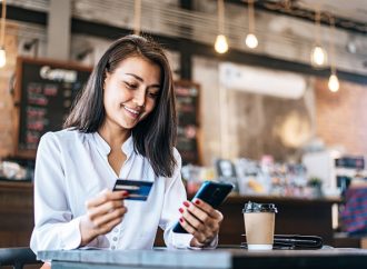 Pese a los desafíos, la digitalización de los pagos de servicios avanza en el país