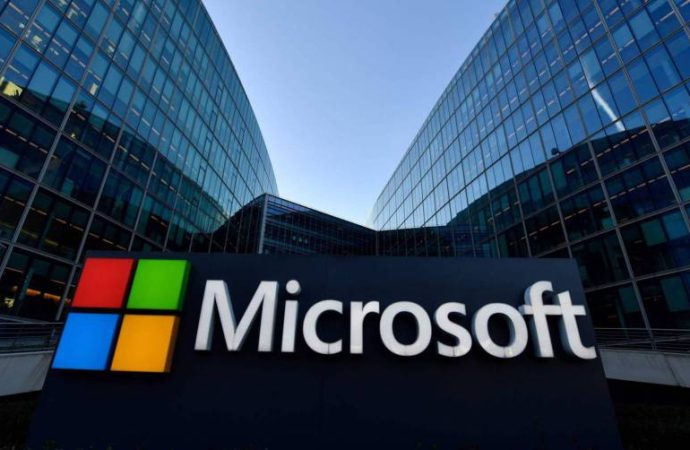 Microsoft despide a 10,000 empleados por su baja en ganancias