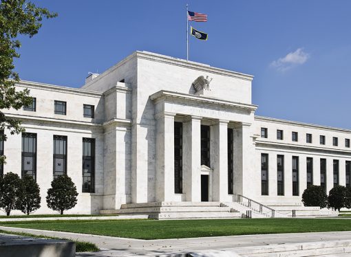 Fed sube sus tasas de interés en 25 puntos básicos e insinúa una posible pausa