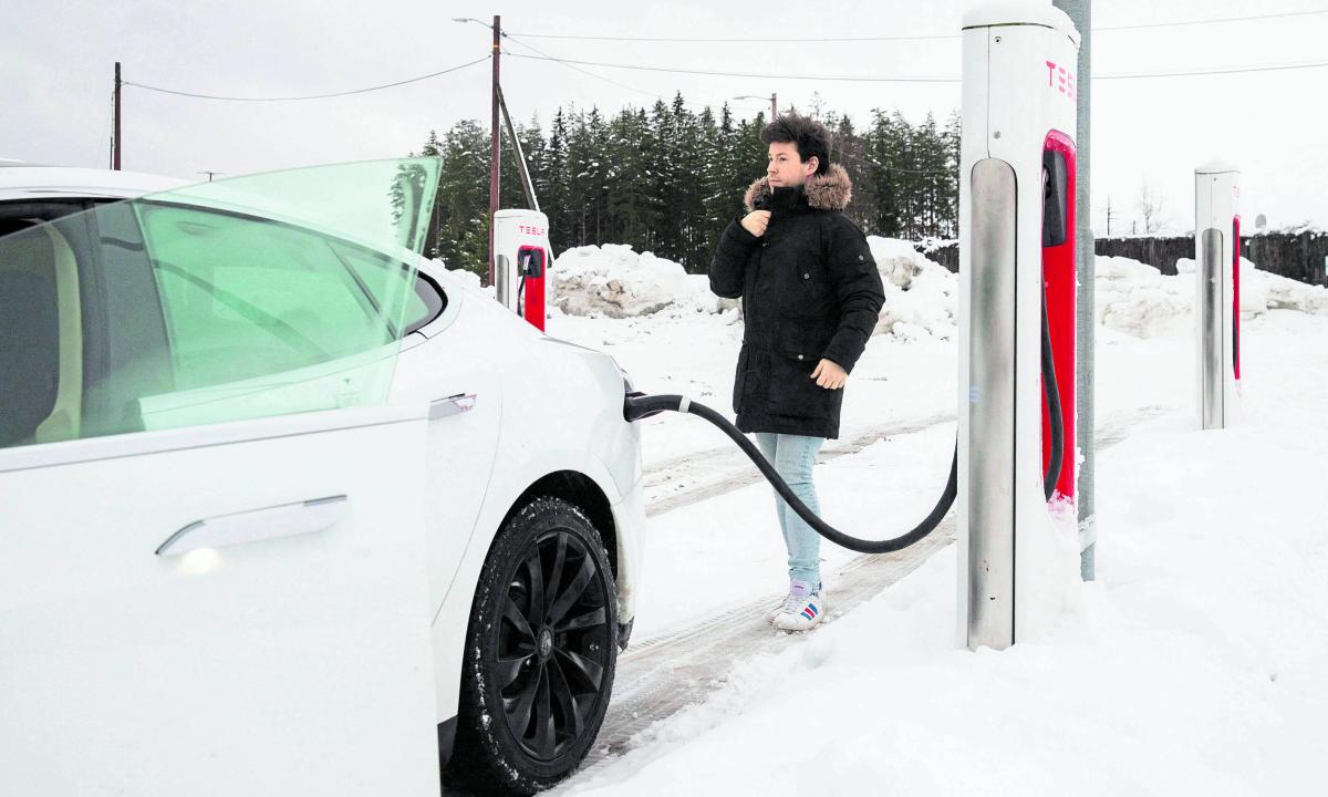 Buscan más autonomía de vehículos eléctricos en clima frío - Los Angeles  Times