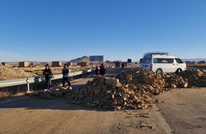 Cochabamba, una de las más afectadas por bloqueos que asfixian la economía nacional