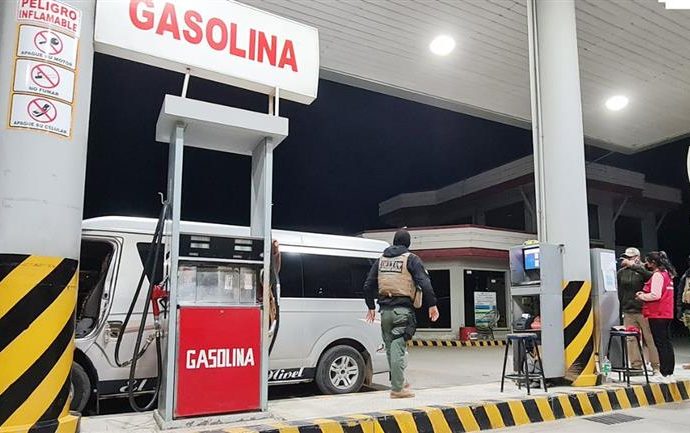 Abastecimiento de gasolina en Bolivia cae drásticamente, alertan sobre impacto económico