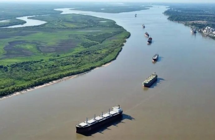 Bolivia, Brasil y Paraguay impulsan mejoras en la Hidrovía Paraguay-Paraná