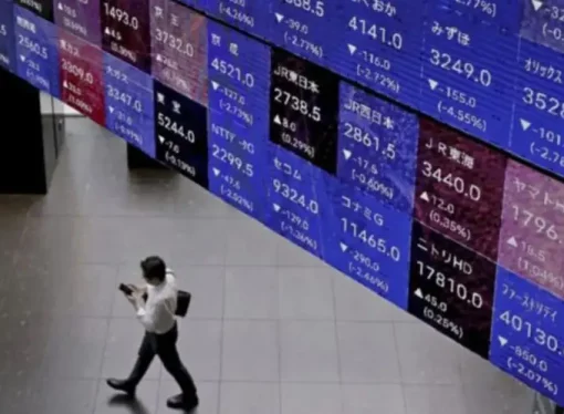 Escalada en la guerra comercial entre EE.UU. y China sacude mercados globales
