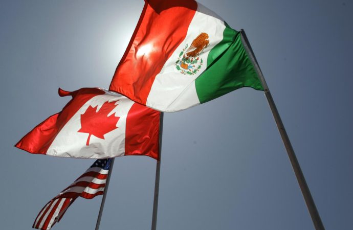 Estados Unidos impone aranceles del 25% a productos agrícolas de México y Canadá