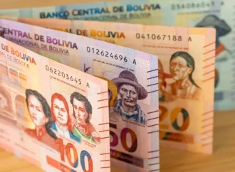 Bolivia enfrenta doble presión: inflación histórica y disparada del dólar informal