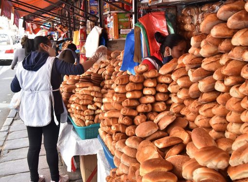 Subida de precios golpea la mesa familiar: el pan se encarece el doble