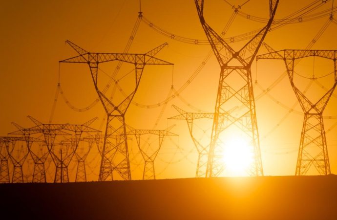 Analistas advierten sobre crisis energética en Bolivia y proponen medidas urgentes