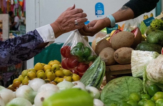 Inflación acumulada y presión cambiaria complican el panorama económico familiar