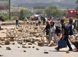 Sin tránsito, sin producción: la economía siente el peso de los bloqueos