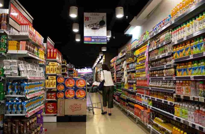 Inflación acumulada roza el 10 %, superando metas oficiales