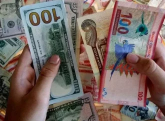 Bolivia afronta tercer año pagando más en deuda externa que lo que recibe en créditos