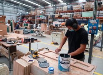 Deterioro del entorno económico pone en jaque a miles de microempresas en Bolivia