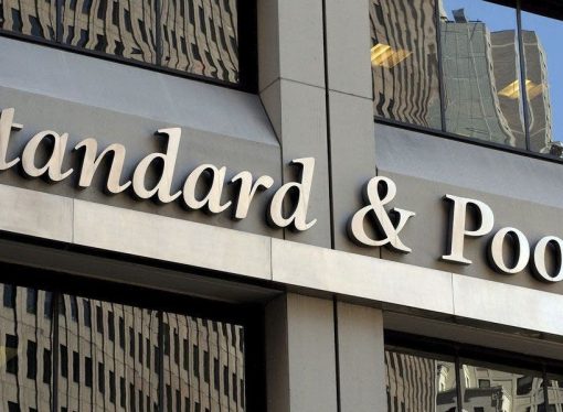 S&P devalúa la calificación soberana de Bolivia y activa alerta por riesgo de impago