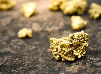 El oro se impone como activo refugio ante volatilidad global y diversificación monetaria