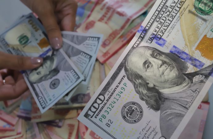 Deuda externa de Bolivia exige ajustes profundos para la próxima gestión