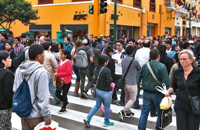 La nueva mentalidad financiera: la clase media latinoamericana deja de ahorrar para invertir